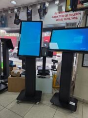 TAZGA KSK-3200 32'' ENDÜSTRİYEL KİOSK I5 8 GB RAM 256 GB NVME SSD Wİ-Fİ YATAY